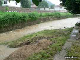 Ден след наводнението в Турия жителите на селото се притесняват водният ад да не се повтори
