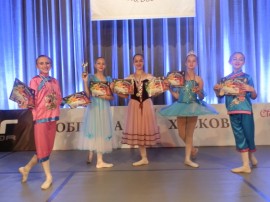 Грациите от Казанлък спечелиха “Вълшебен свят“