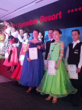 Казанлъчани с медали от турнир по спортни танци в  Несебър