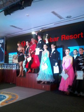 Казанлъчани с медали от турнир по спортни танци в  Несебър