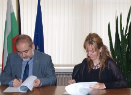 Днес бе подписан договорът за изработването на разширен идеен проект за тунела под Шипка / Новини от Казанлък