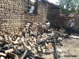 Автомобил и плевня изгоряха напълно тази сутрин