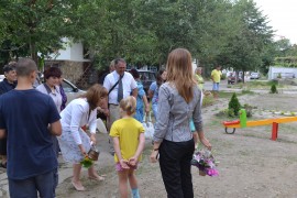 Нова детска площадка на улица “Батак“ в Казанлък