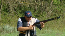 Отборът ни по ловна стрелба спечели купа от турнира на Съюза на ловците и риболовците / Новини от Казанлък