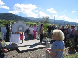 Доброволци от Шипка съградиха с двете си ръце чешма