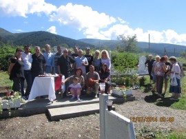 Доброволци от Шипка съградиха с двете си ръце чешма