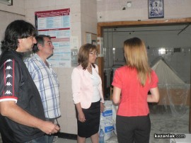 Кметът Галина Стоянова лично инспектира ремонта на казанлъшката болница