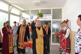 С водосвет бе открит новият офис на РЗОК-Казанлък