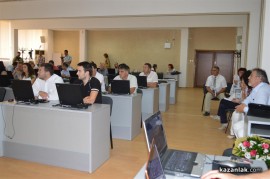 Празници и страсти на сесията днес