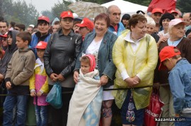 Дъжд и мъгла посрещнаха социалистите на събора им на Бузлуджа