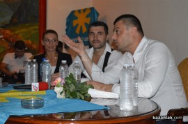 Бареков ще бъде и премиер и външен министър в кабинета „Бареков” / Новини от Казанлък