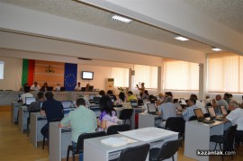 За 19 минути приключи 52-то заседание на Общински съвет – Казанлък / Новини от Казанлък