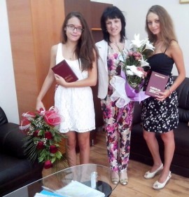Катя Найденова е удостоена с  Национална диплома от МОН / Новини от Казанлък