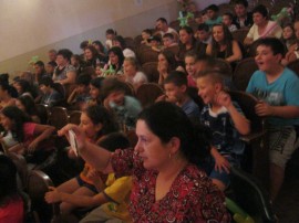 За два дни читалището в село Копринка се превърна в Цирк