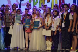 Казанлъшки талант спечели журито на песенен конкурс в Македония