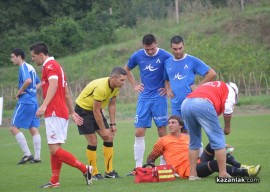 С безидейна игра футболистите на Розова долина записаха поредна загуба