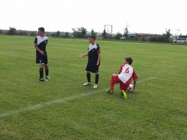 Юношите на Розова долина са близо до спечелването на първи турнир за сезона