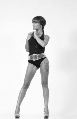 Казанлъшка победителка в „Мисис България“ се снима за мъжко списание