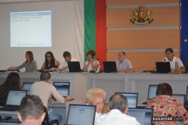 Нов кредит от 4 млн. лв. и вдигане таксите в детските заведения гласуваха днес съветниците