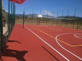 Бойко Борисов и Цветан Цветанов откриха игрище, финансирано от ГЕРБ