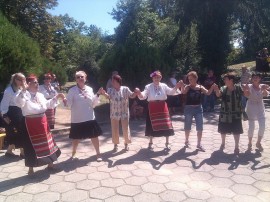 В Бузовград се проведе фолклорен фестивал
