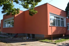 Напълно се обновява Младежкият дом в Казанлък