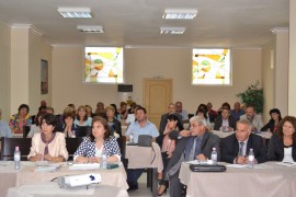 Министърът на образованието е в Казанлък