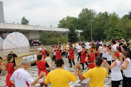 В Павел баня се проведе фолклорният празник “На хоро в Розовата долина“