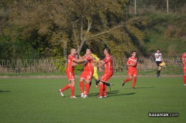 Розова долина постигна домакинска победа в мач, в който футболисти си позволиха да удрят съдии