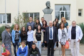 1246 ученици посрещанаха първия учебен ден в община Павел баня