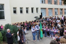 1246 ученици посрещанаха първия учебен ден в община Павел баня