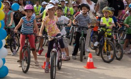 Вело-празник за децата проведе днес Ротари клуб Казанлък