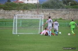 Снимки и видео от първия мач на междуфирмения футболен турнир 
