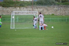 Снимки и видео от първия мач на междуфирмения футболен турнир 