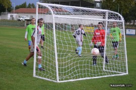 Снимки и видео от първия мач на междуфирмения футболен турнир 