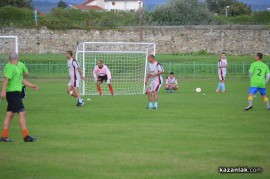 Снимки и видео от първия мач на междуфирмения футболен турнир 
