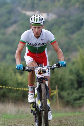 Александър Алексиев спечели два медала на Балканското първенство по планинско колоездене