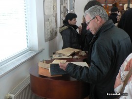 Откриха паметник на създателя на фабрика Кремона