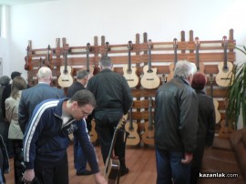 Откриха паметник на създателя на фабрика Кремона