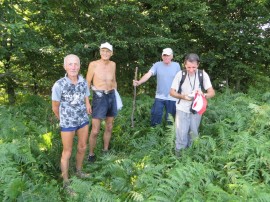 Снимки от три свои експедиции показват казанлъшките туристи