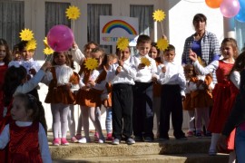 Целодневната детска градина в Хаджи Димитрово посреща децата в обновена сграда