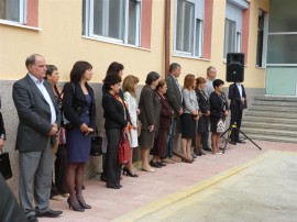 Лиляна Павлова присъства на откриването на болницата в Казанлък