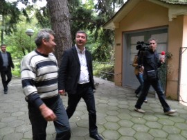 Драгомир Стойнев: Да кажат кой от комисарите как е гласувал за цената на тока