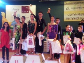 Казанлъшките клубове по спортни танци с успехи на турнир в Пловдив