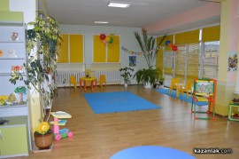 Днес бе прерязана лентата на обновената ЦДГ „Звънче” в Казанлък