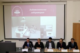 Казанлъчанин откри най-модерния дентален център в България