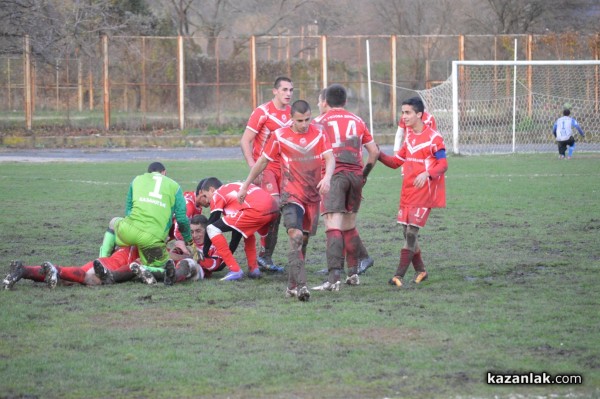 Юношите на Розова долина приключиха полусезона с важна победа