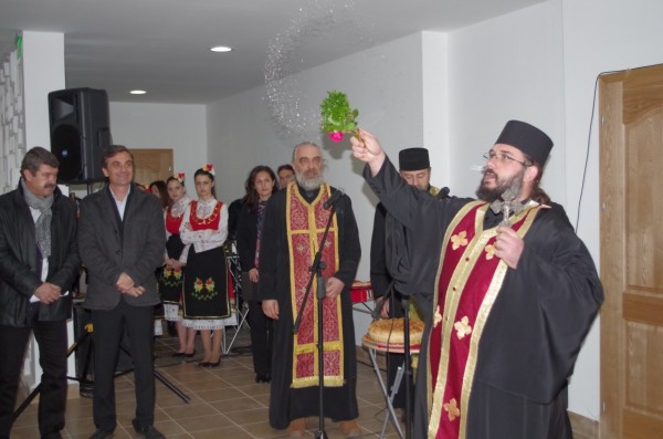 С обновения Младежки дом и новия парк на „Розова долина“ Казанлък стана още по-красив