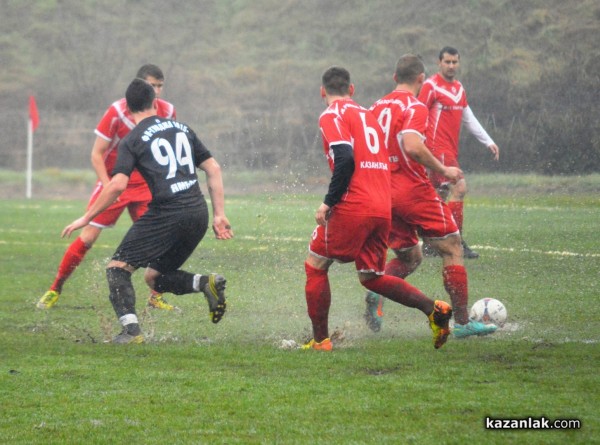 Футболистите ни завършиха годината с 9:0