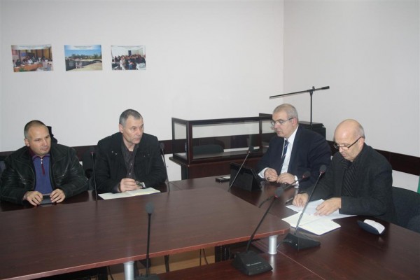 Язовир Копринка е на 1,2 метра до преливния ръб